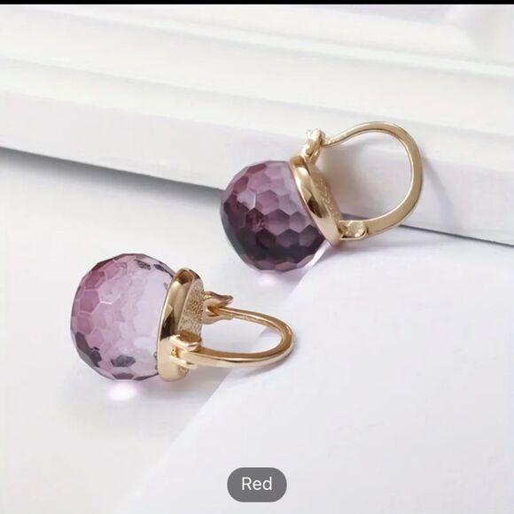 Dainty Gold Vintage Style Purple/Red Crystal Ball Drop Dangle Earrings - Picture 3 of 4